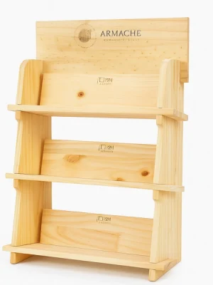 Exhibidor de Madera Natural de Tres Niveles