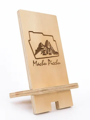 Soporte de Madera para Celular con Grabado Machu Picchu