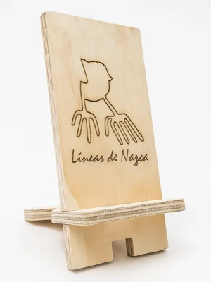 Soporte de Madera para Celular con Grabado Líneas de Nazca