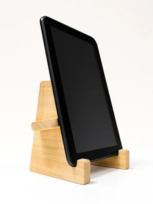 Soporte desarmable de madera para tablet